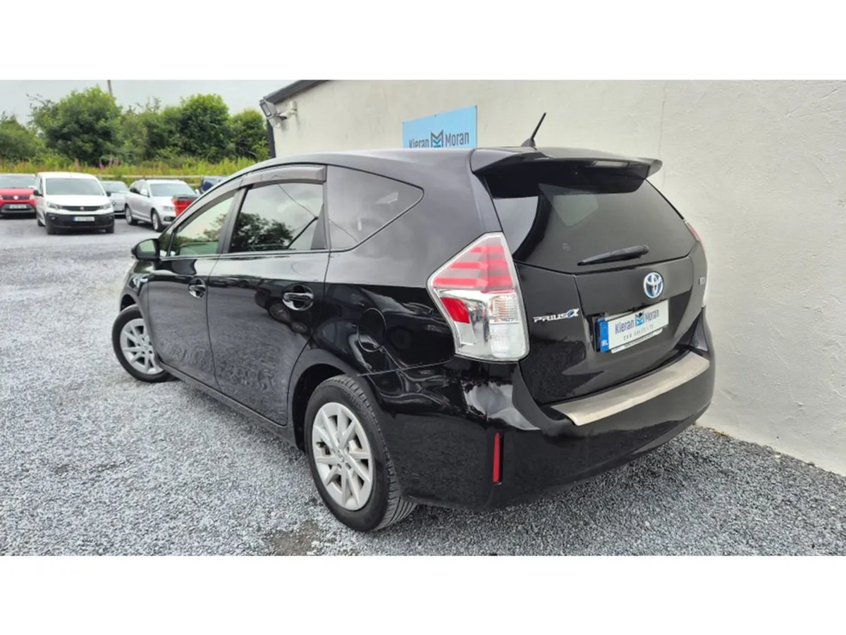 Toyota Prius Hybrid 5DR Auto - Image 3