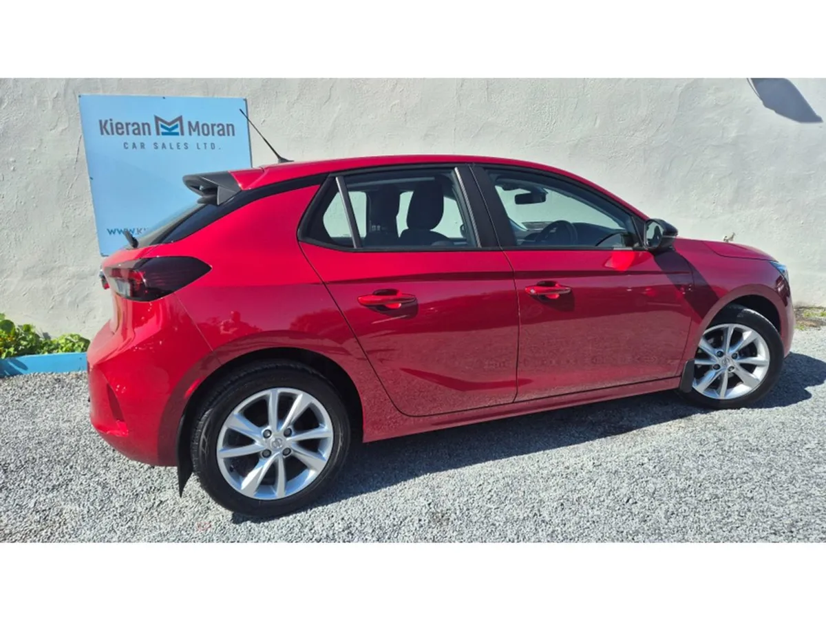 Opel Corsa 5 DR - Image 4