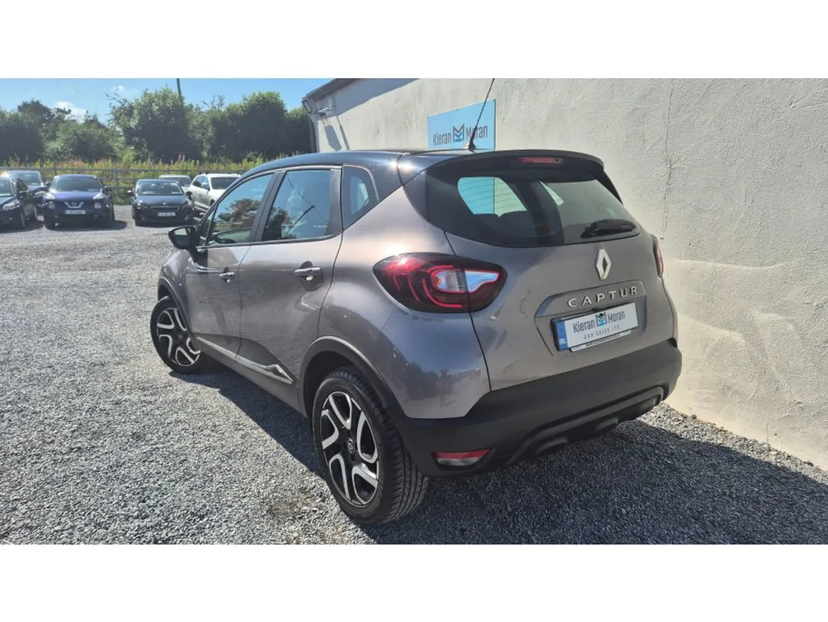 Renault Captur 4DR - Image 3