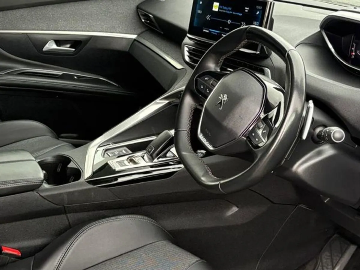Peugeot 5008 Bluehdi Auto Allure Premium - Image 2