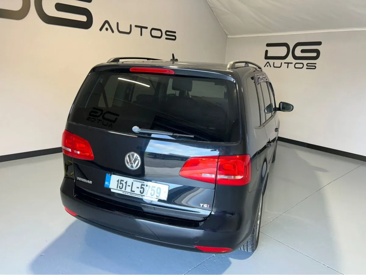 Volkswagen Touran Automatic / 7 Seater / Reverse - Image 4