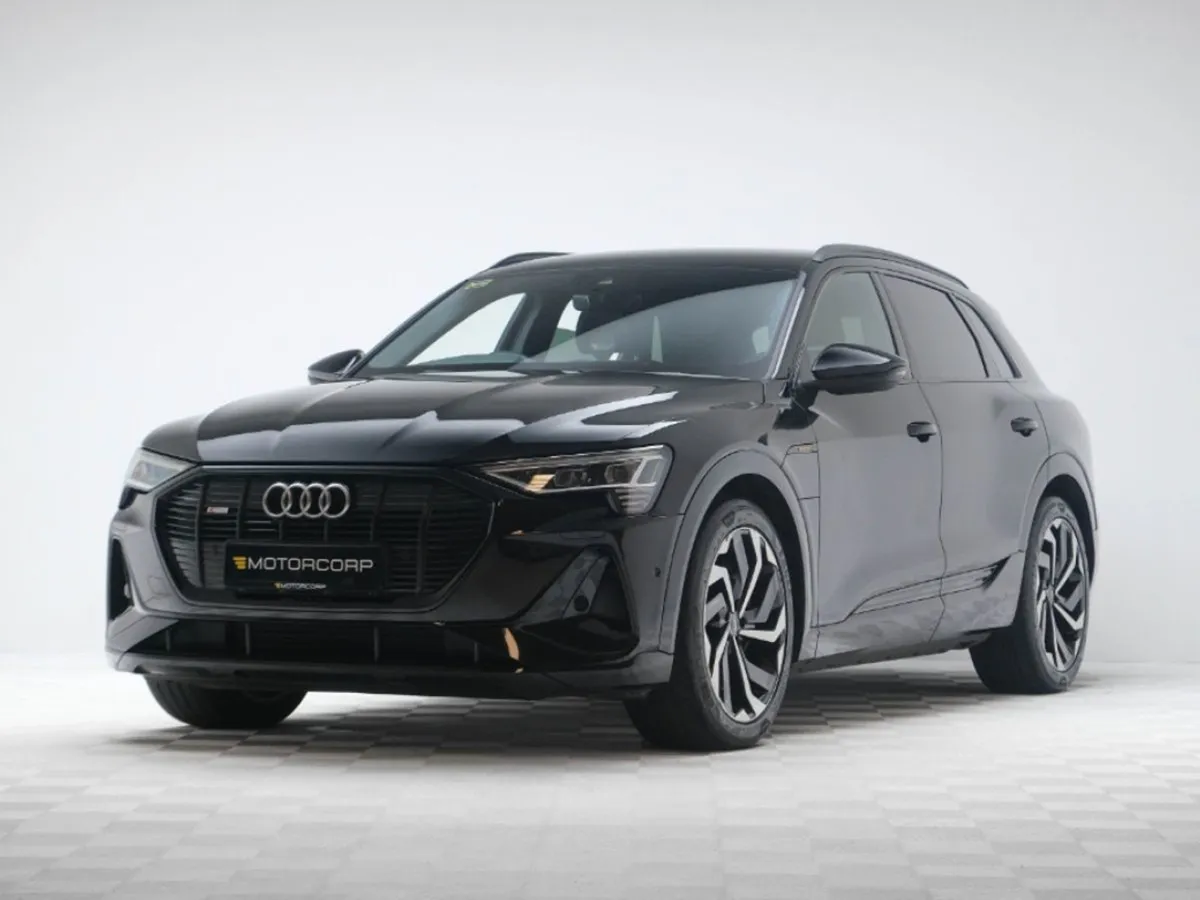 Audi E-Tron Quattro Black Edition - Image 3
