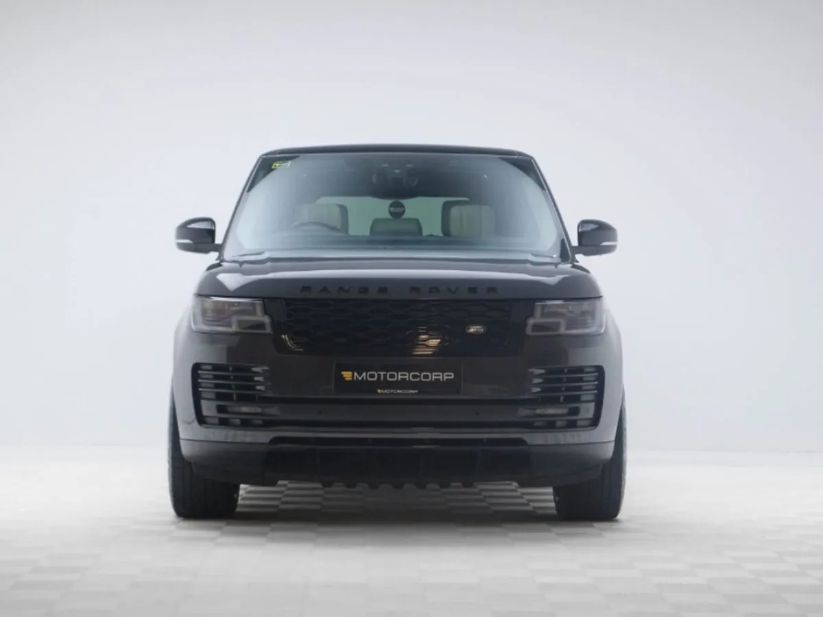 Land Rover Range Rover Westminster Black P400e - Image 2