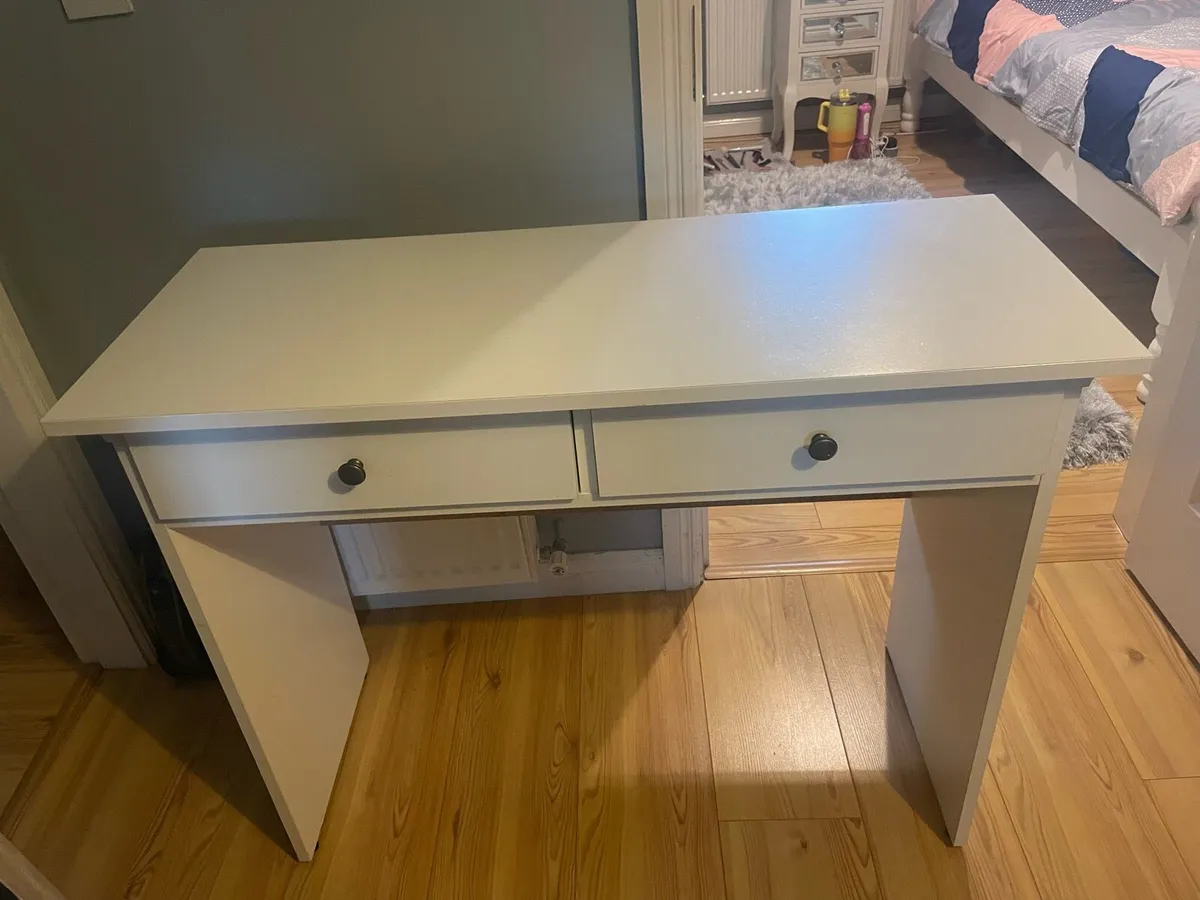 Bedroom set - Image 3
