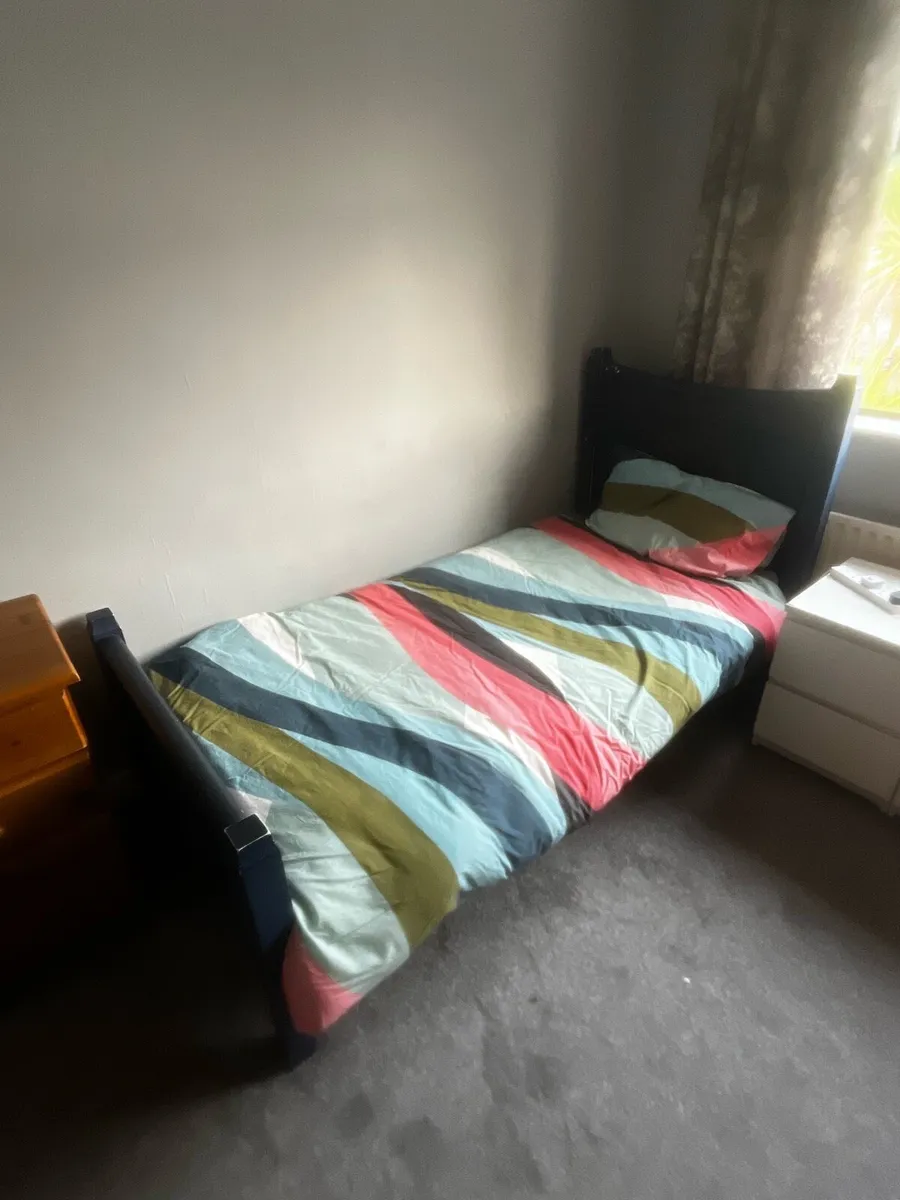 Shared room available - Image 1
