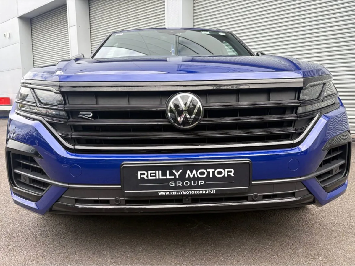 Volkswagen Touareg 3.0 TSI R 462PS Phev 5DR Auto - Image 2