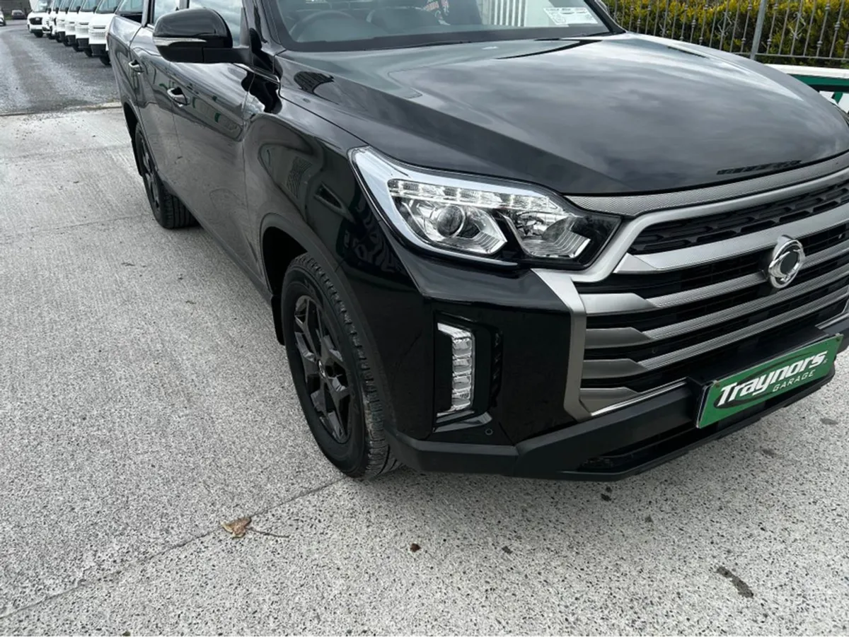 Ssangyong Musso 2.2 DSL 201BHP 5 Seater Crewcab - Image 2