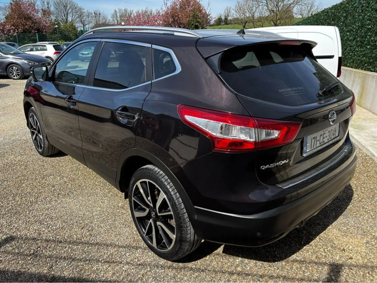 Nissan QASHQAI 1.5 DCI Tekna 110PS 5DR - Image 4