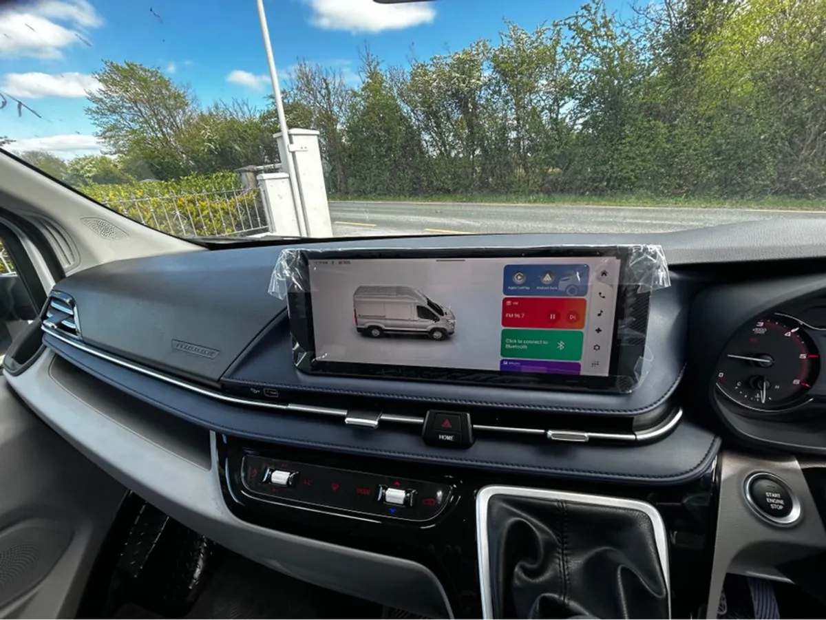 Maxus Deliver 9 New Model Base With Entertainment - Image 3