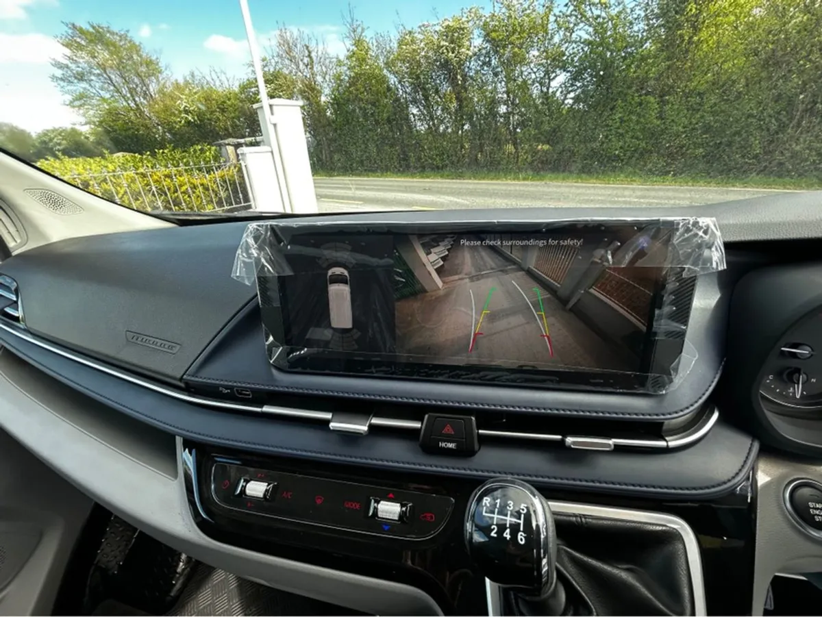 Maxus Deliver 9 New Model Base With Entertainment - Image 4