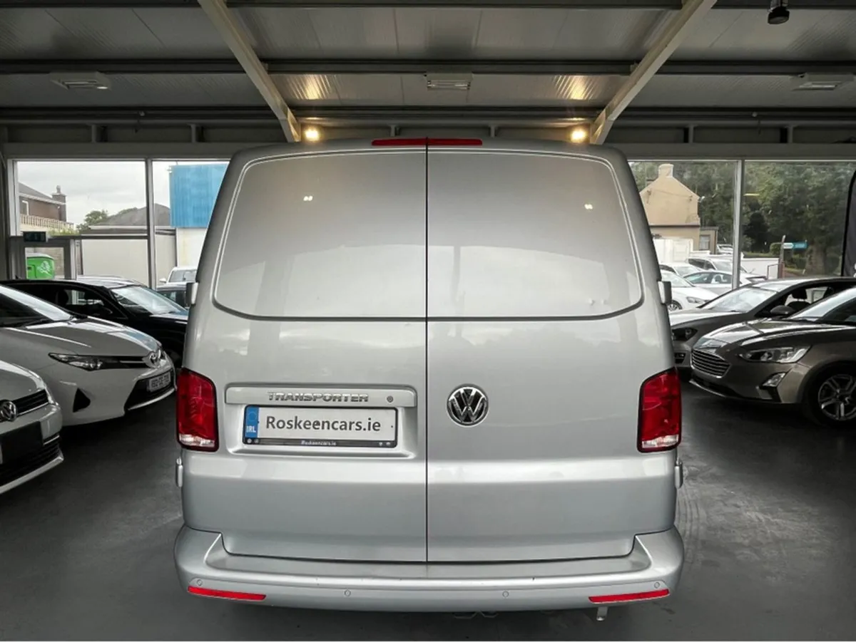 Volkswagen Transporter T6 Highline 150HP D7F 5DR - Image 4