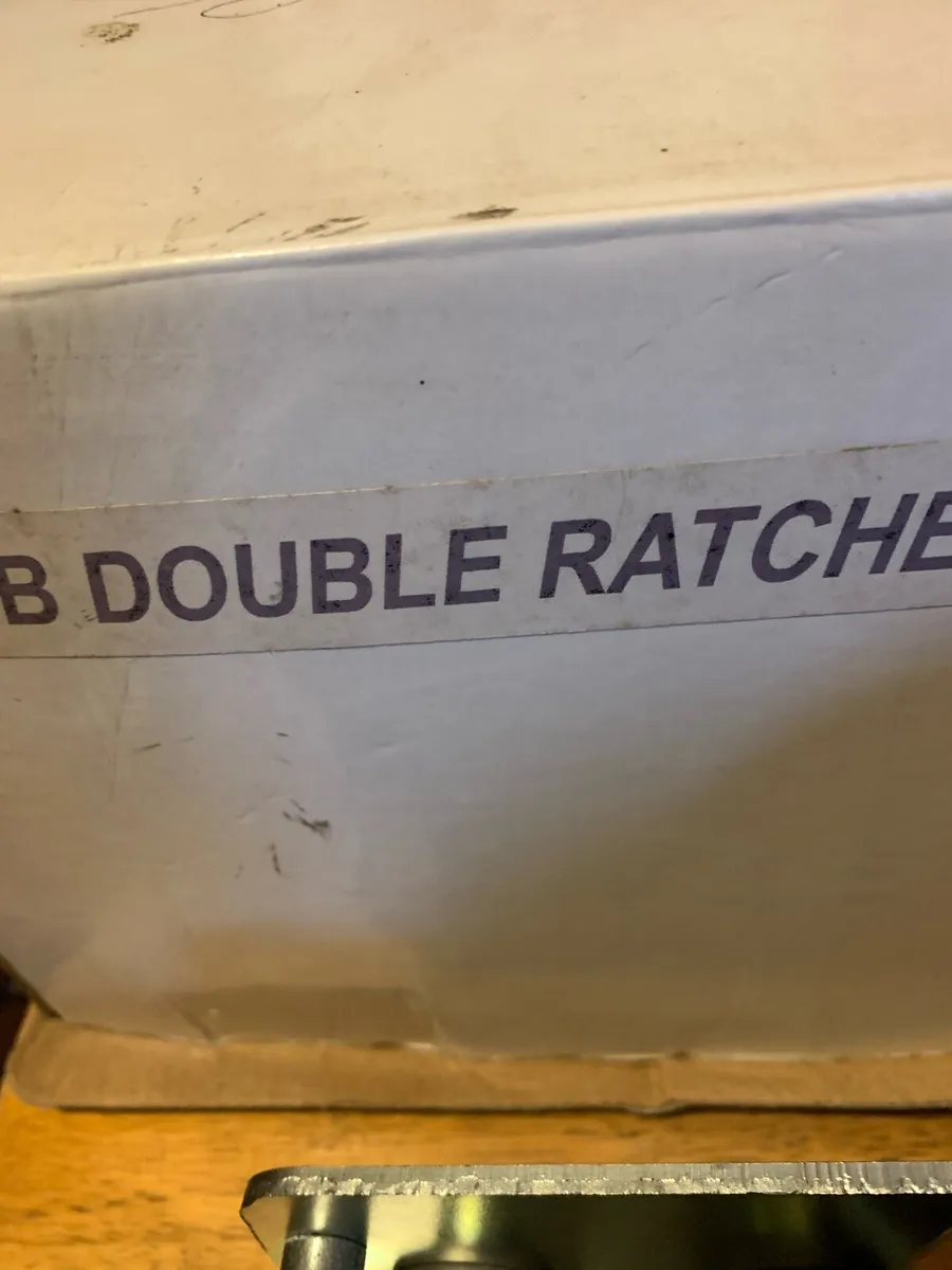 25001b double ratchet  winch - Image 3