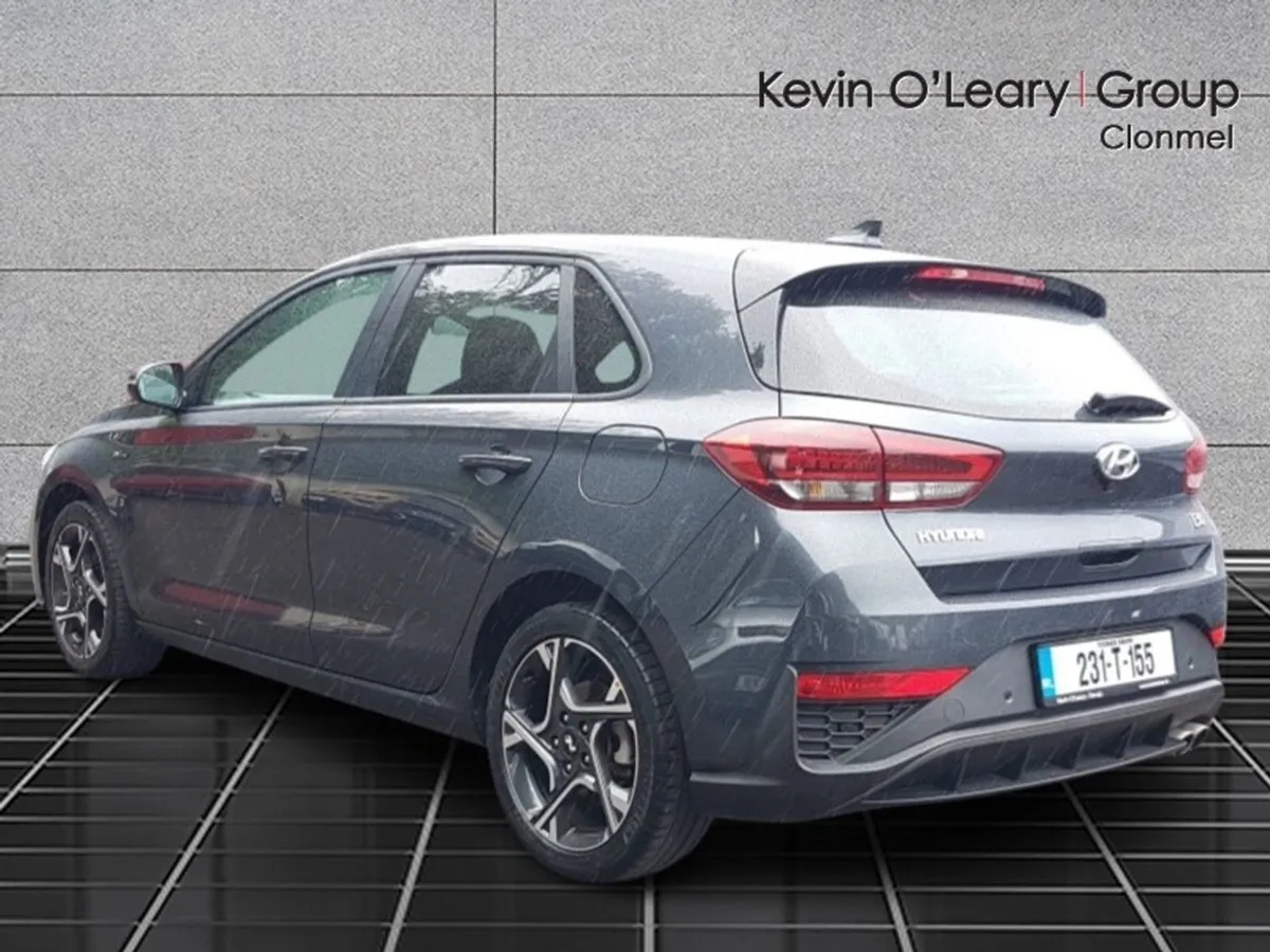 Hyundai i30 Petrol Deluxe Nline - Image 3