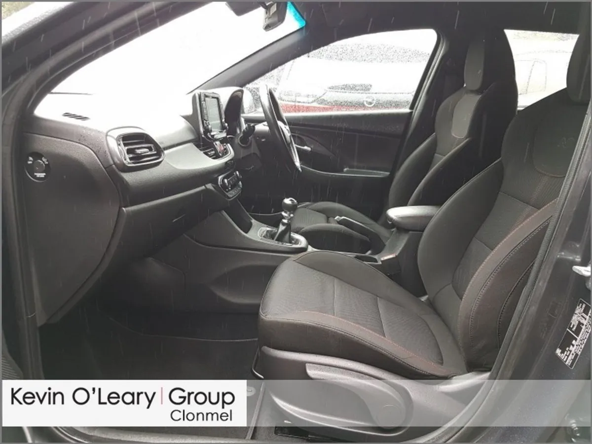 Hyundai i30 Petrol Deluxe Nline - Image 4