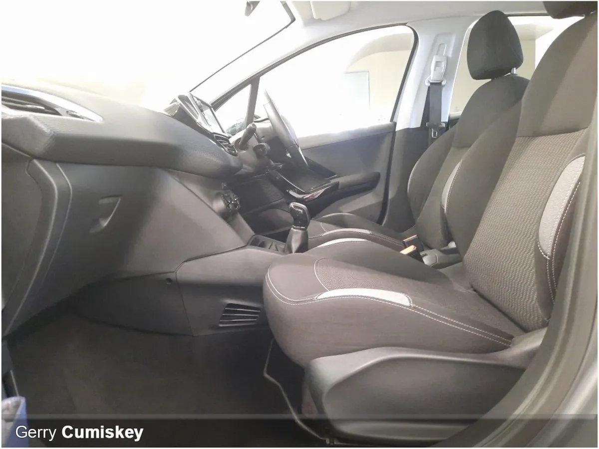 Peugeot 208 1.6 Blue Hdi 75 bhp Active 3dr - Image 4