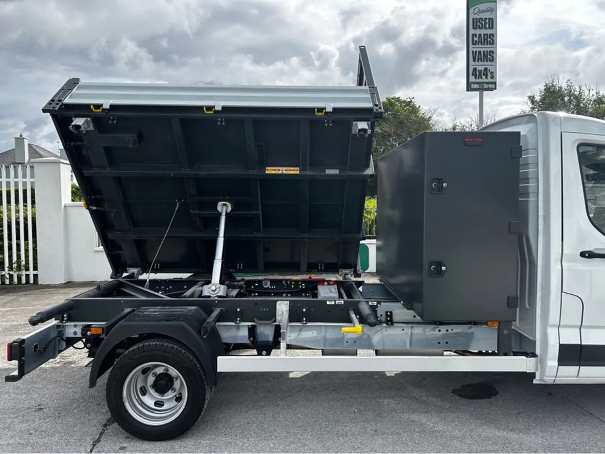 Maxus Deliver 9 WE CAN Custom Build ANY Body Styl - Image 3