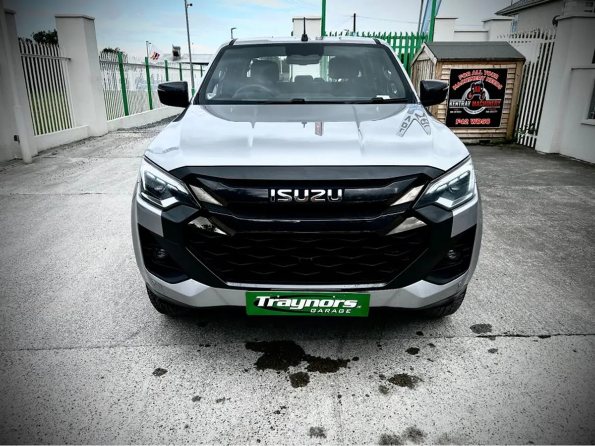 Isuzu D-Max Book Your 242 LSE Auto D MAX Today - Image 3