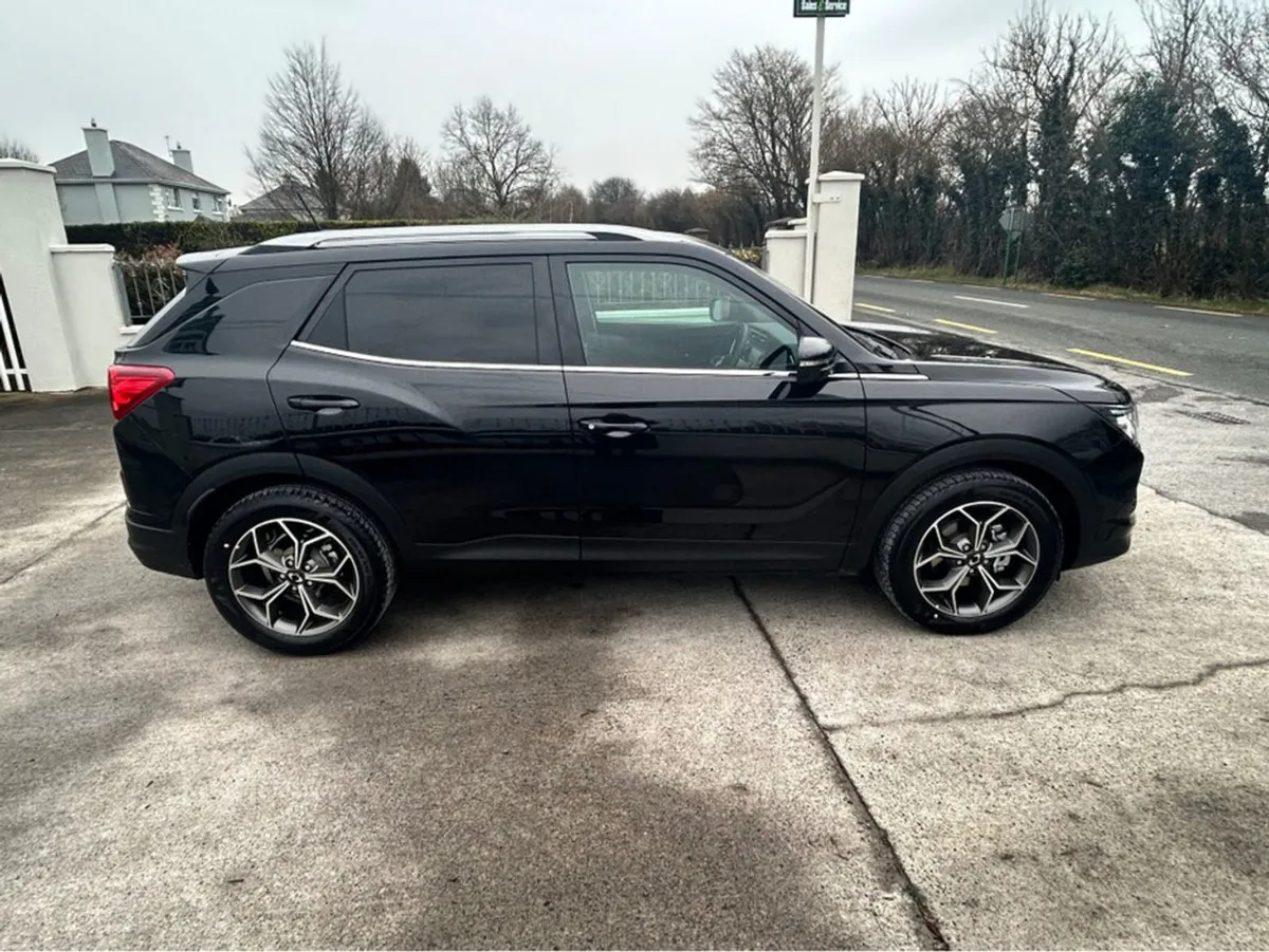 KGM Korando Automatic 2WD Commercial  333 Road Tax - Image 3