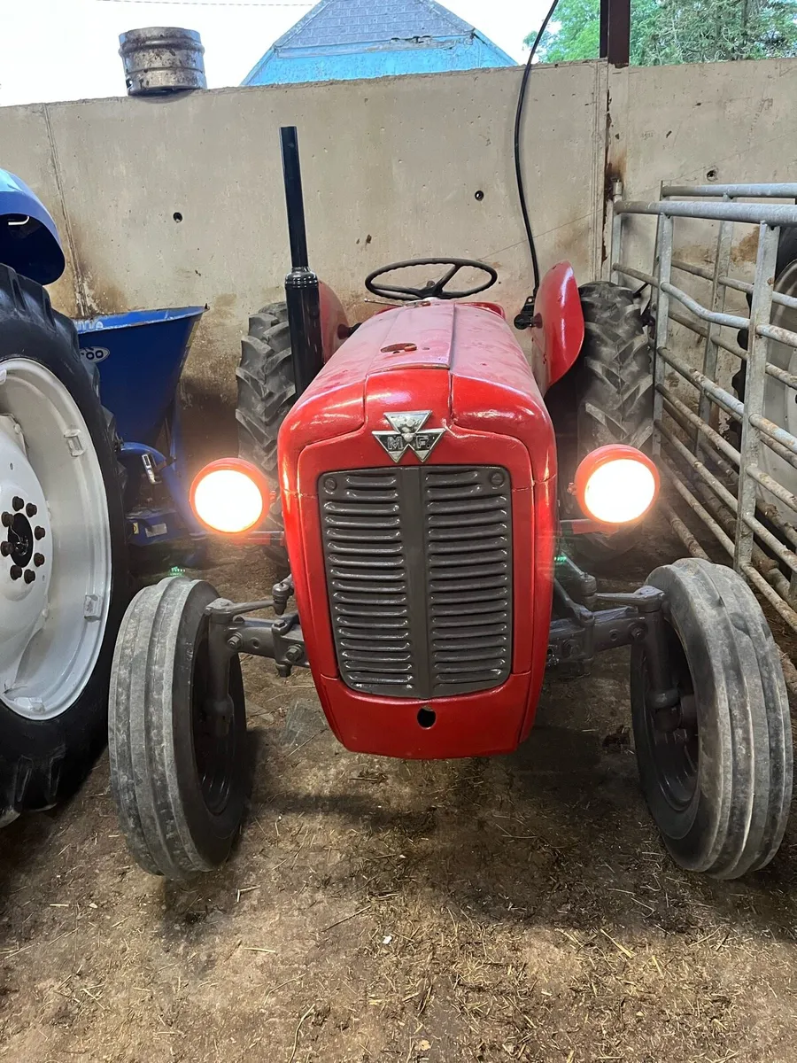 Massey Ferguson 35 - Image 1