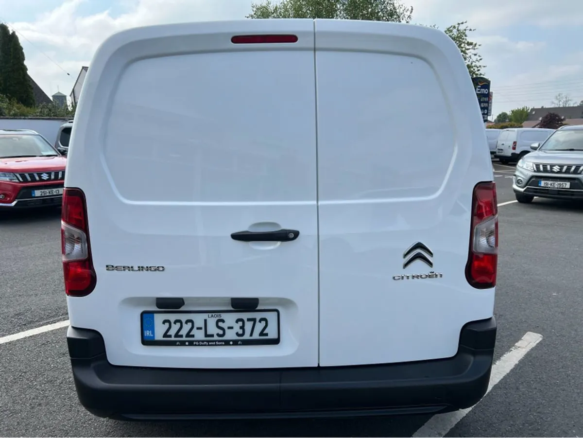Citroen Berlingo LX Bluehdi 100 MWB 65 650KG My22. - Image 4