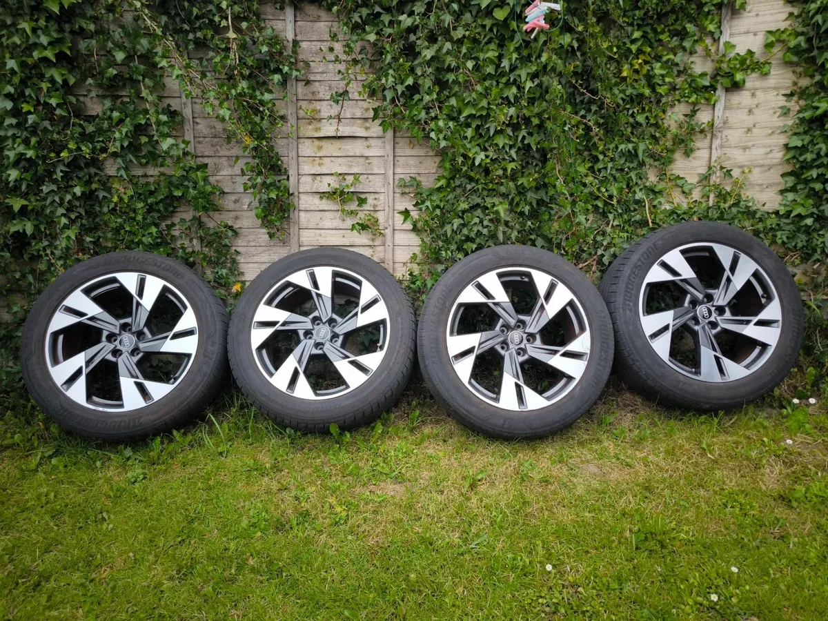Audi Genuine E TRON wheels 255/55/20 good tyres!!! - Image 1