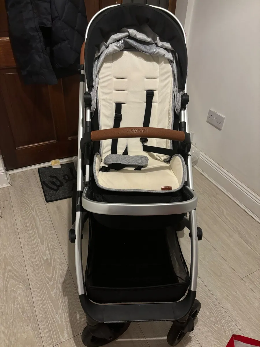 Baby buggies - Image 1