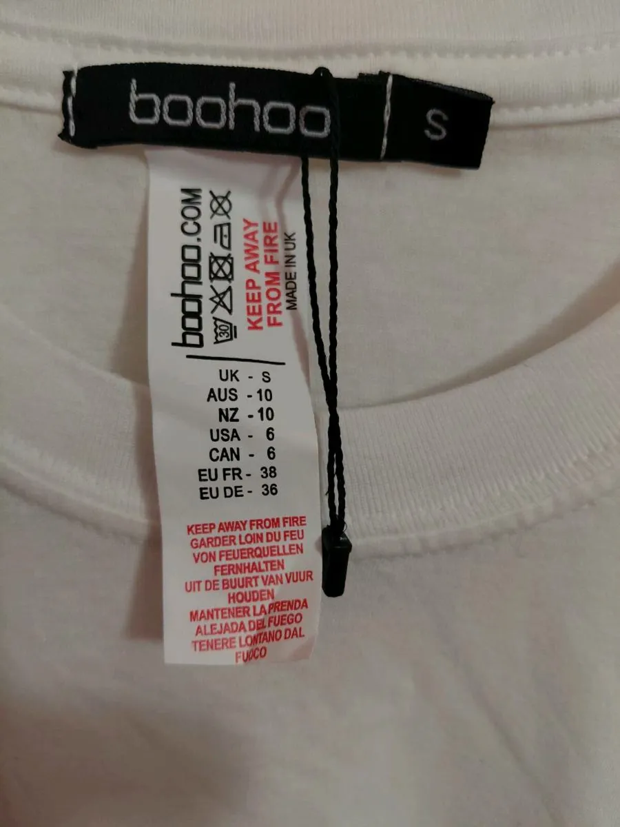 Womens Boohoo graphic t-shirt - Image 3
