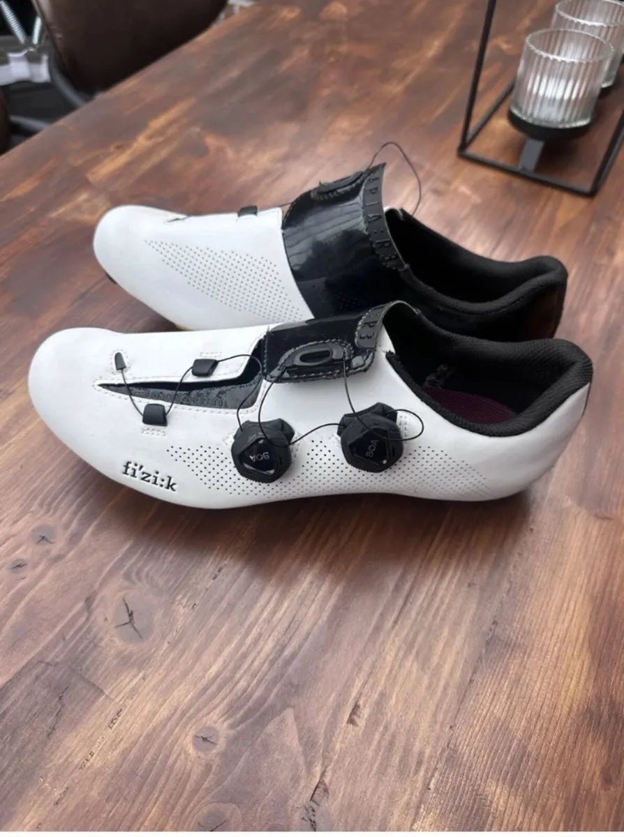 Fizik cycling shoes 8.5 - Image 3