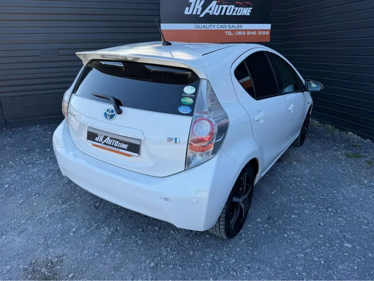 Toyota Aqua 1.5 Hybrid Auto - Image 4