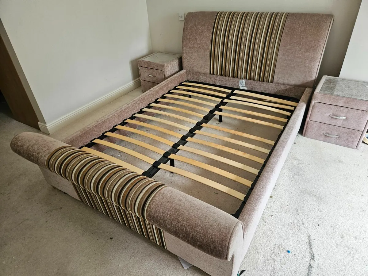 Free King Size Sleigh Bed and matching lockers - Image 1
