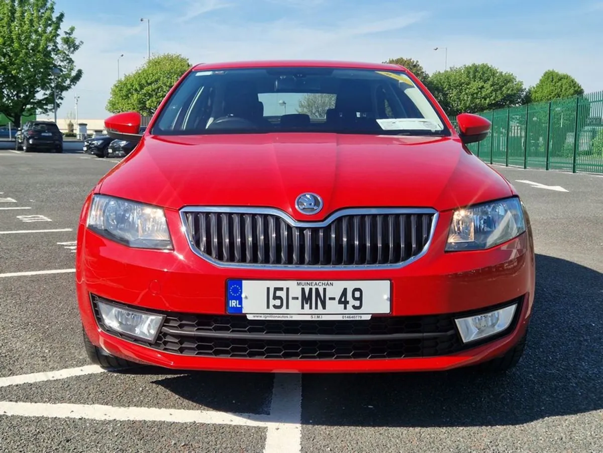 Skoda Octavia Elegance  1.2tsi  105HP  Low Mileag - Image 4
