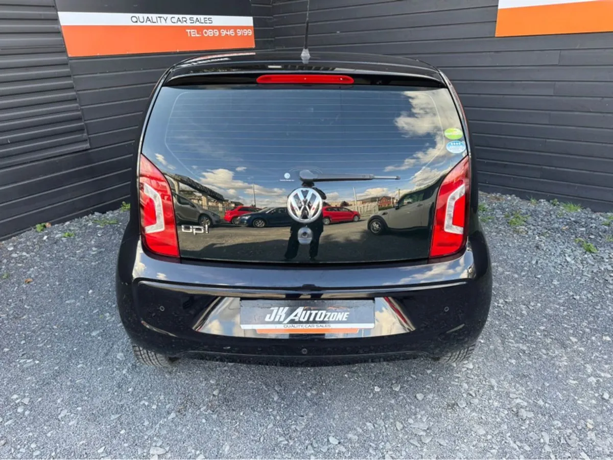 Volkswagen Up! 1.0 Auto VW UP  5D - Image 4