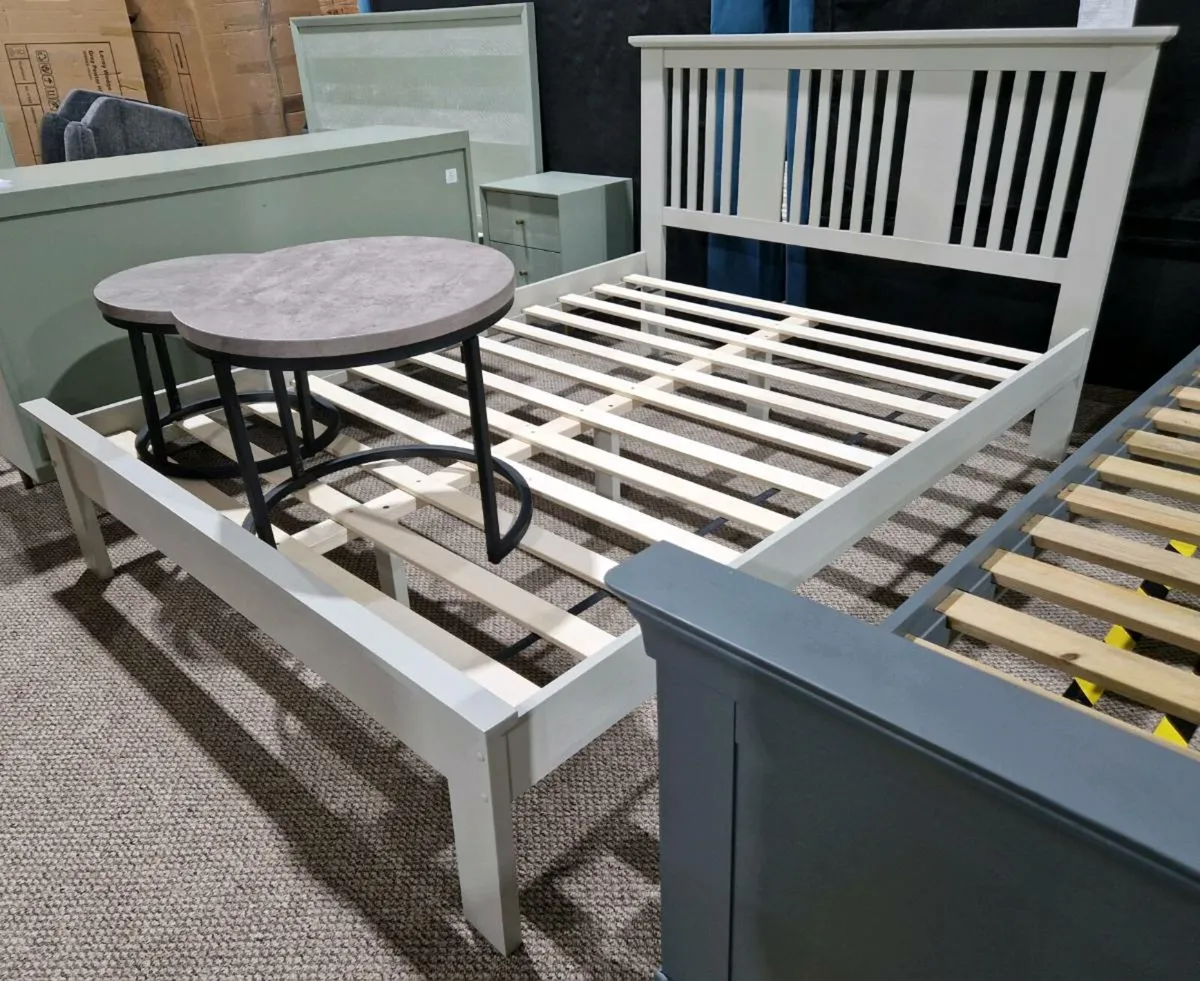 New 4ft grey & white bed sets - Image 2