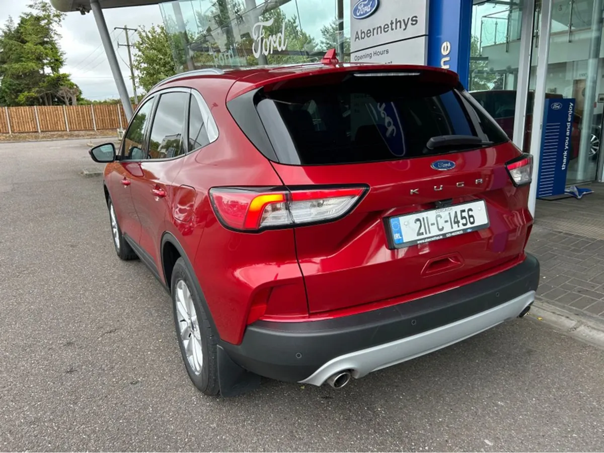 Ford Kuga Titanium 1.5 TD 120 S6.2 M6 F 4DR - Image 4