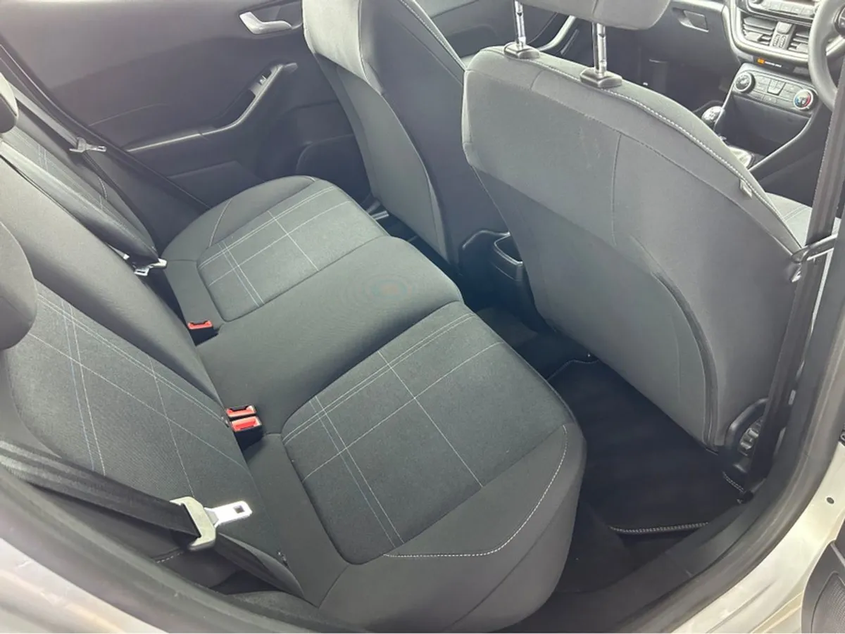 Ford Fiesta Titanium 5DR 1.0t 95ps 4 4DR - Image 3