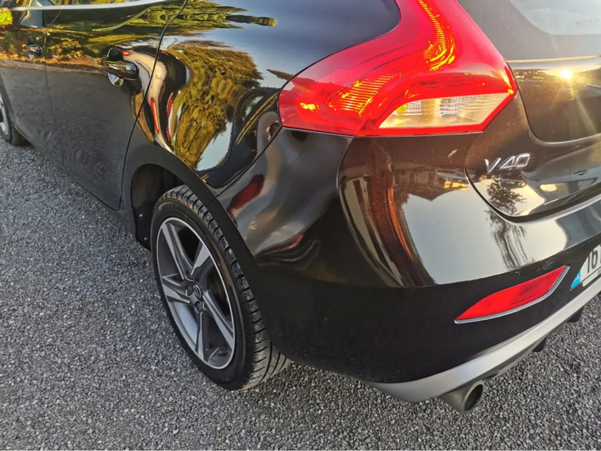 Volvo V40 2.0 D2 R-design 120BHP New NCT - Image 3