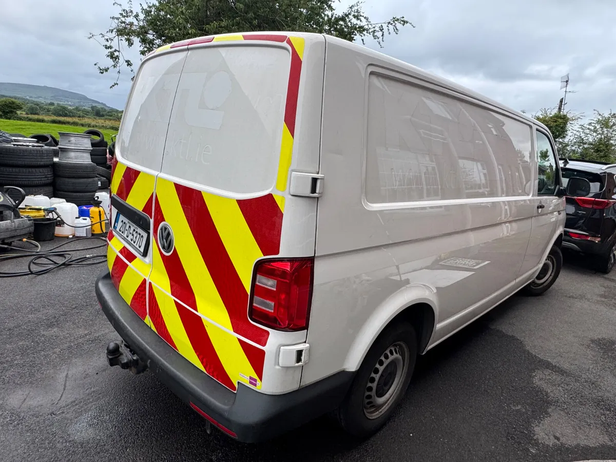 Volkswagen Transporter 2020 - Image 2