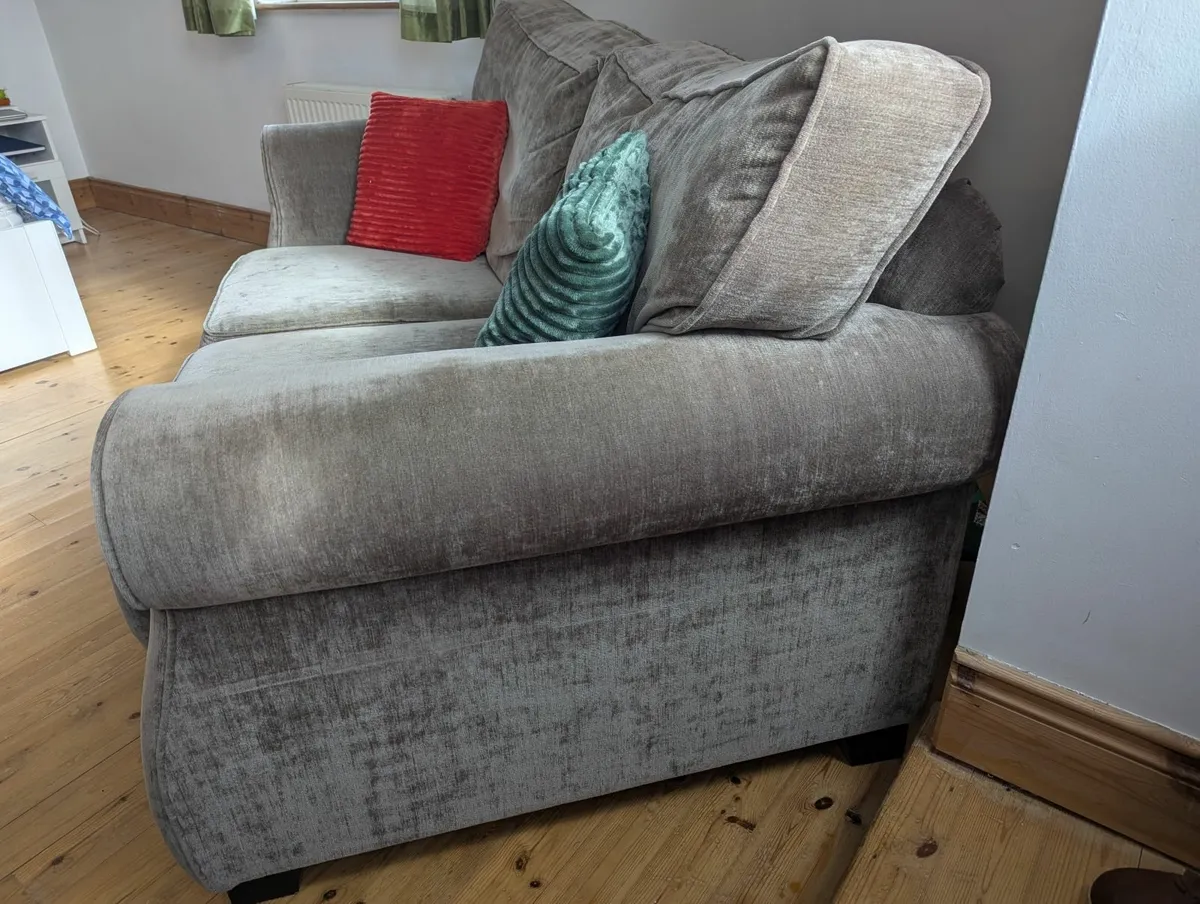 Solid 2-Seater Sofa - Image 3