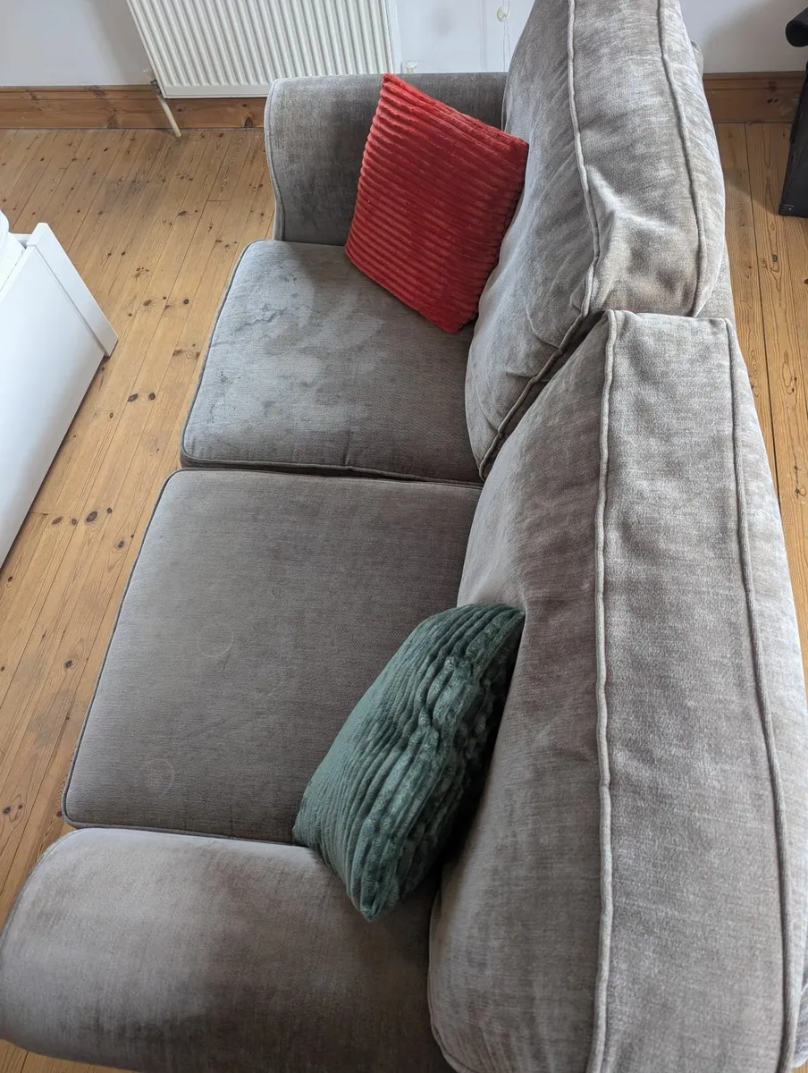 Solid 2-Seater Sofa - Image 4
