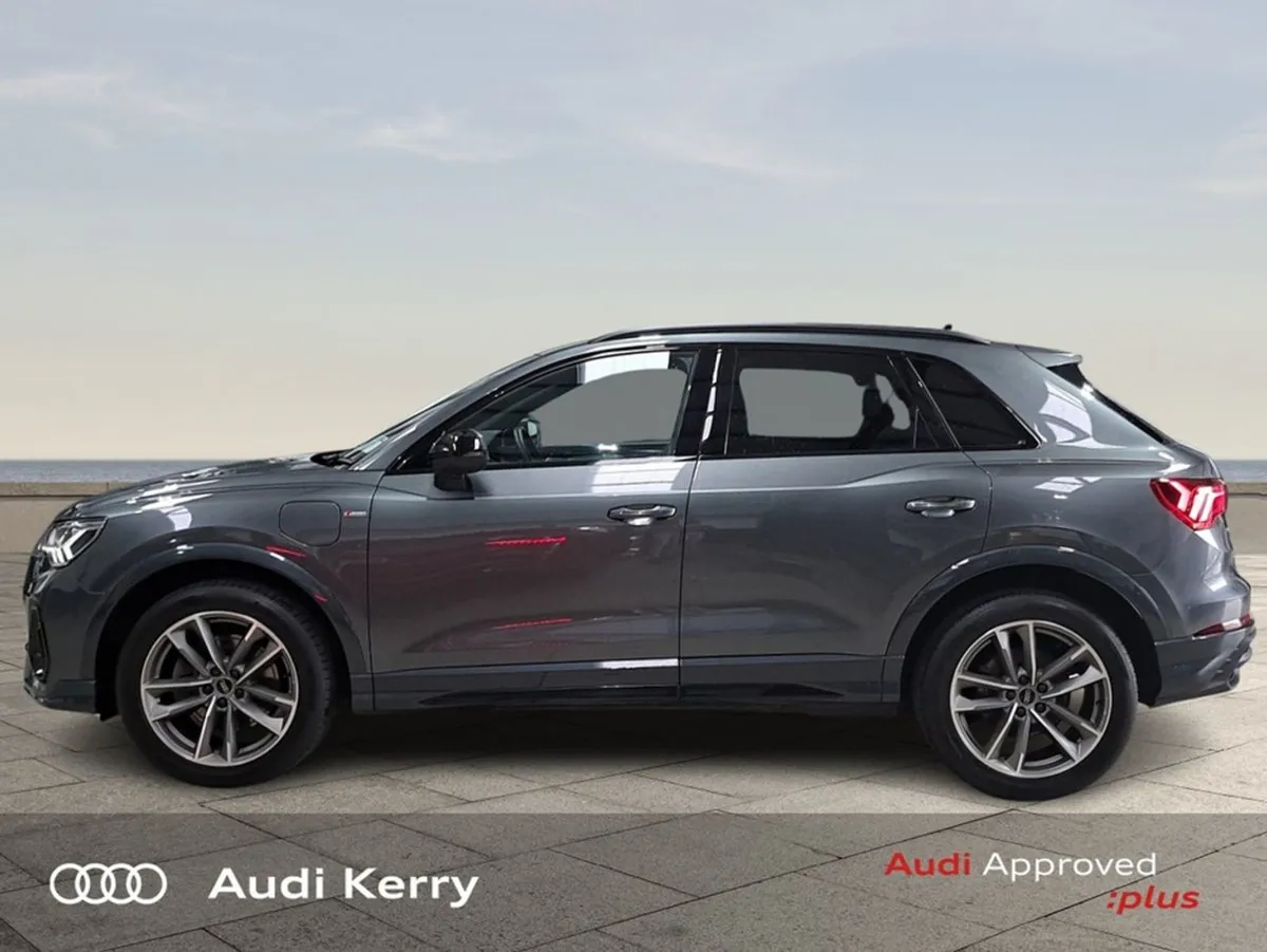 Audi Q3 45tfsi E 150BHP Black Edition Automatic - Image 4