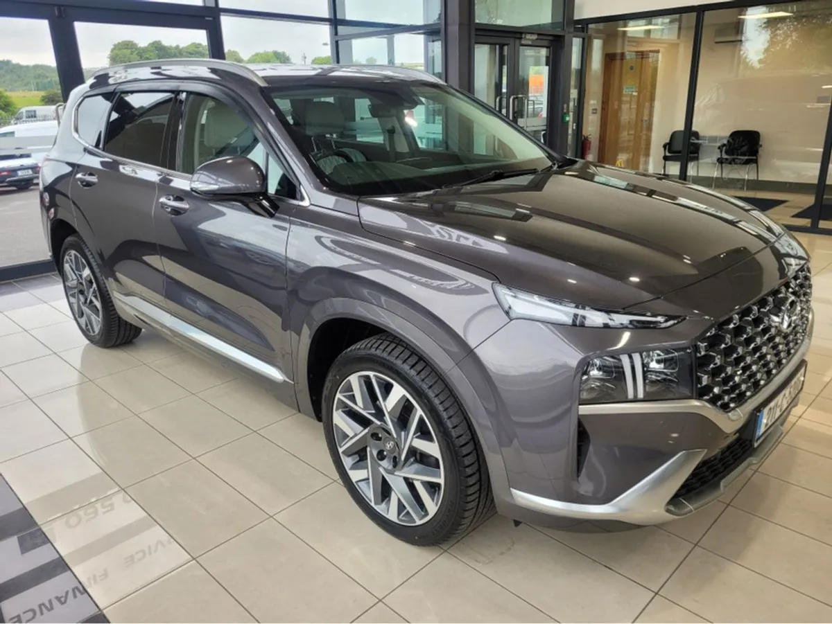 Hyundai Santa Fe Executive Plus Auto 5DR - Image 2