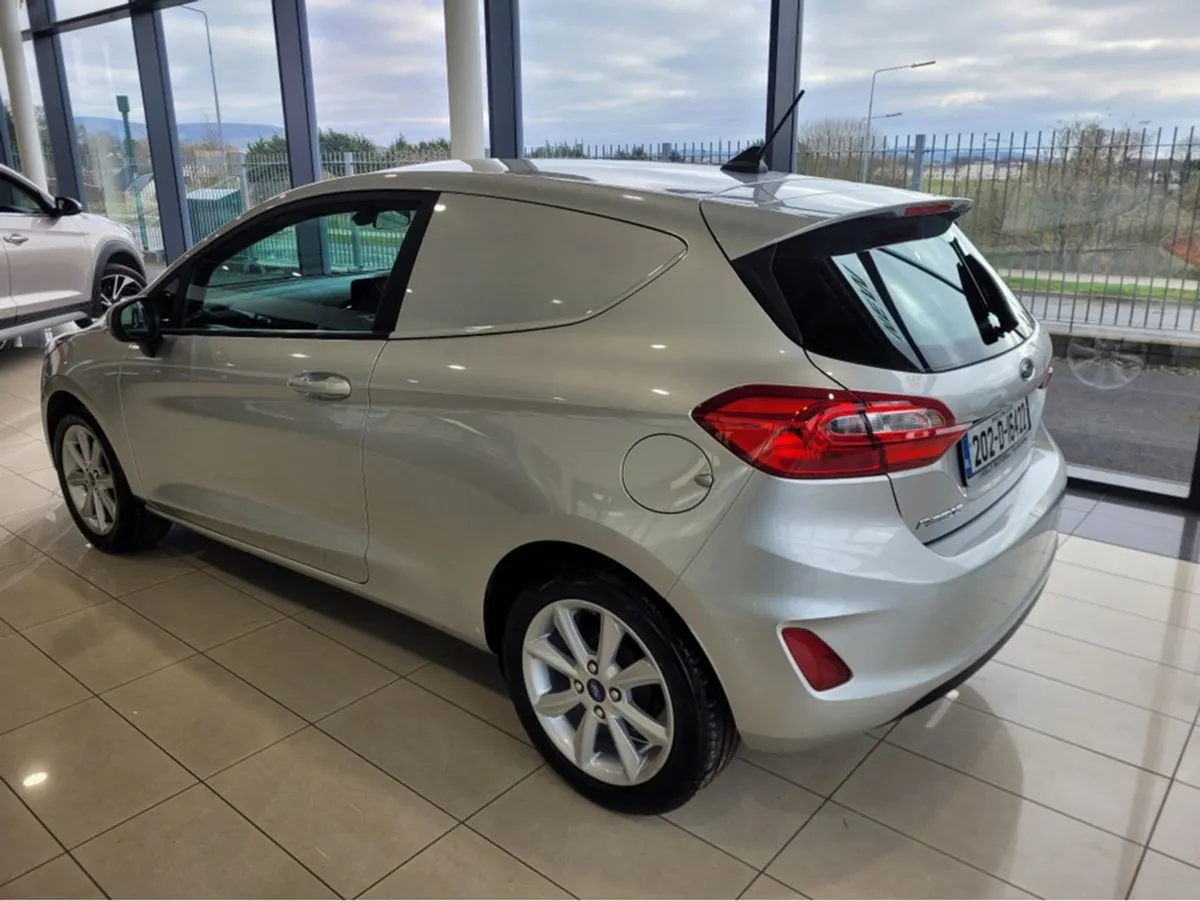 Ford Fiesta 1.5 TD M6 2DR - Image 4