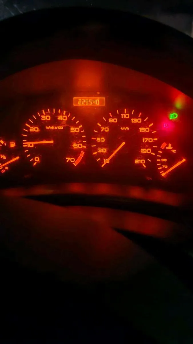 Peugeot 206 - Image 2