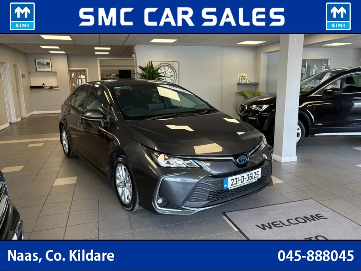 Toyota Corolla Luna Saloon 4DR Auto - Image 2