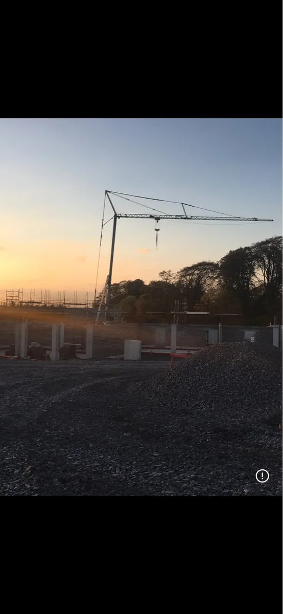 Self erecting tower crane - Image 3