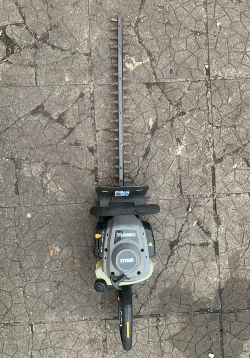 Titan Hedge Trimmer - Image 1