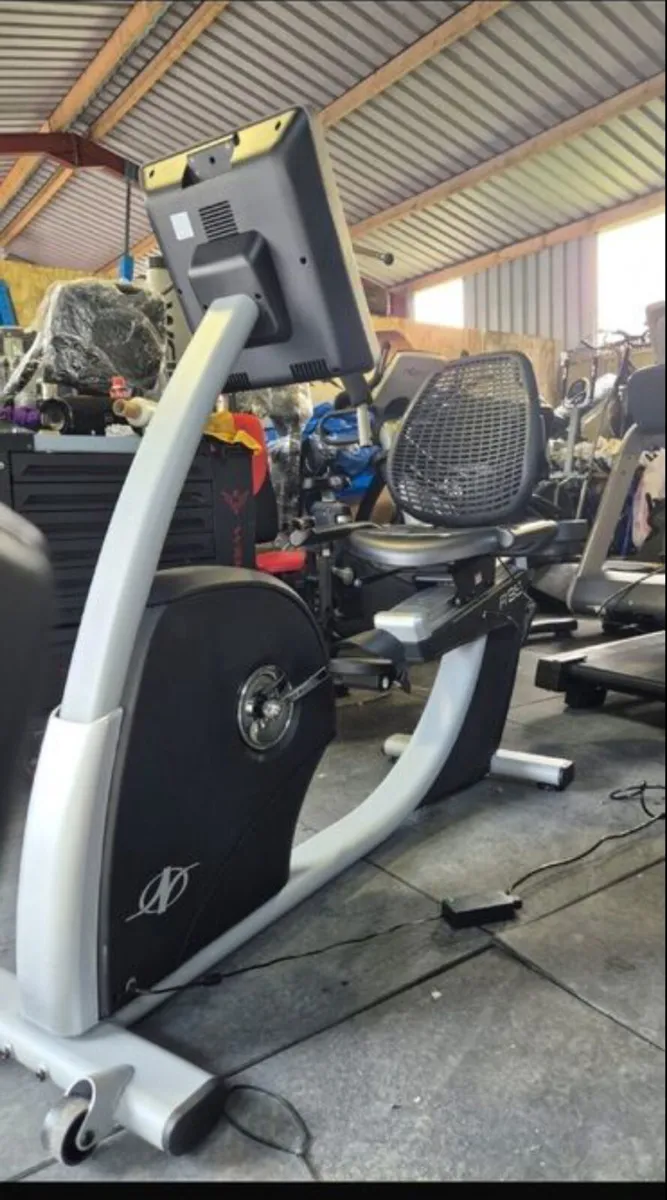 NORDICTRACK R35 TOUCHSCREEN RECUMBENT BIKE NEW - Image 1