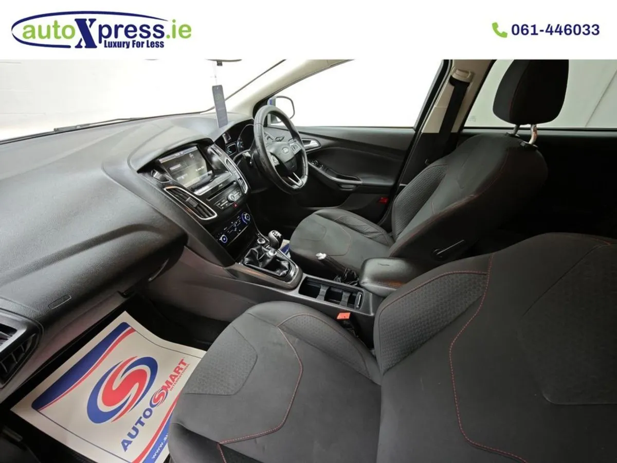 Ford Focus 1.5 Ecoboost Zetec - Image 4