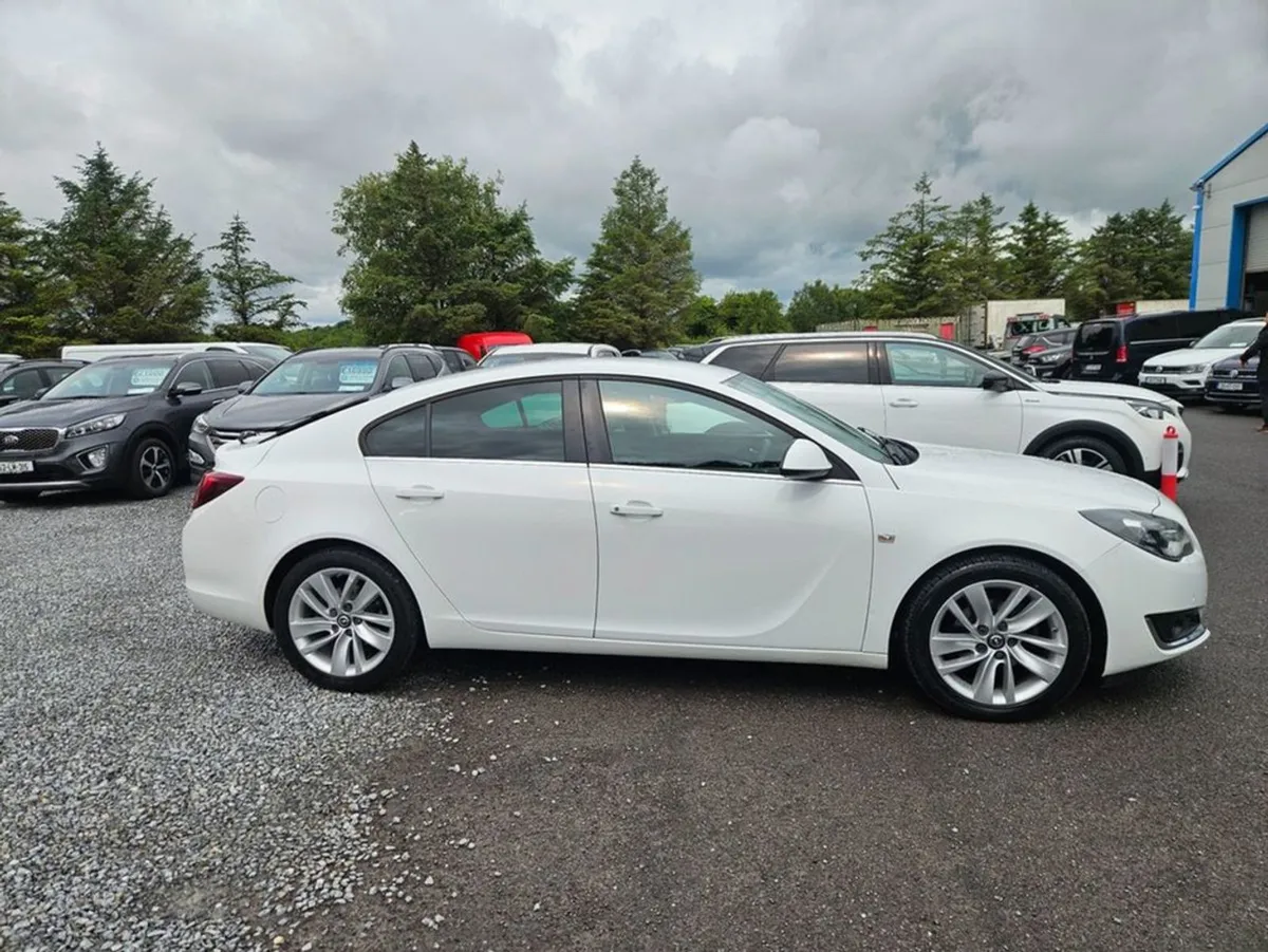 Opel Insignia SC 1.6cdti 136PS 5DR - Image 2
