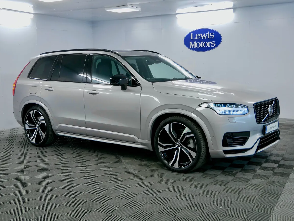 2024 Volvo XC90 T8 Recharge  Ultimate - Image 1